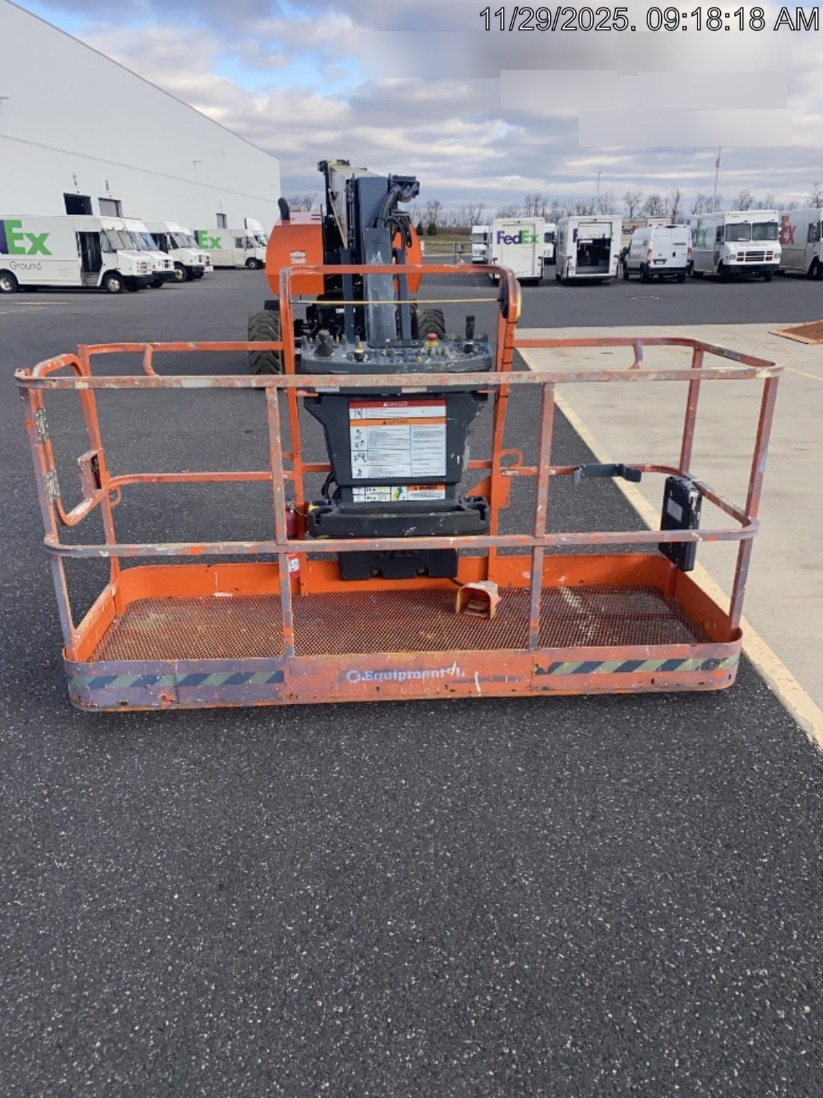 2024 JLG 860SJ