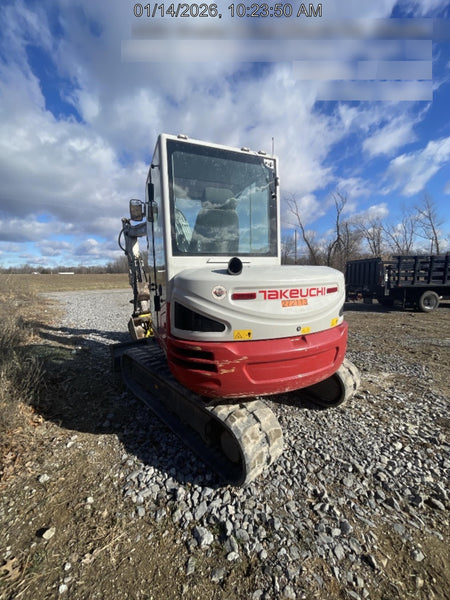 2022 TAKEUCHI TB250-2CR