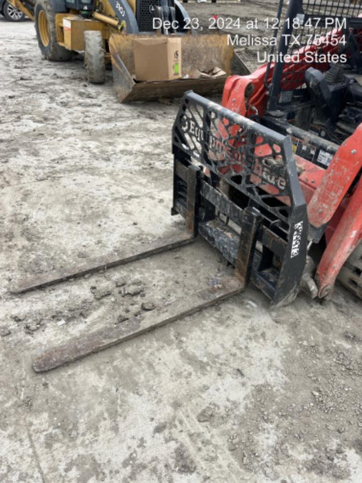 2024 PALADIN 48" Pallet Forks - Paladin
