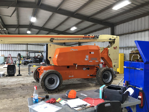 2020 JLG 800AJ