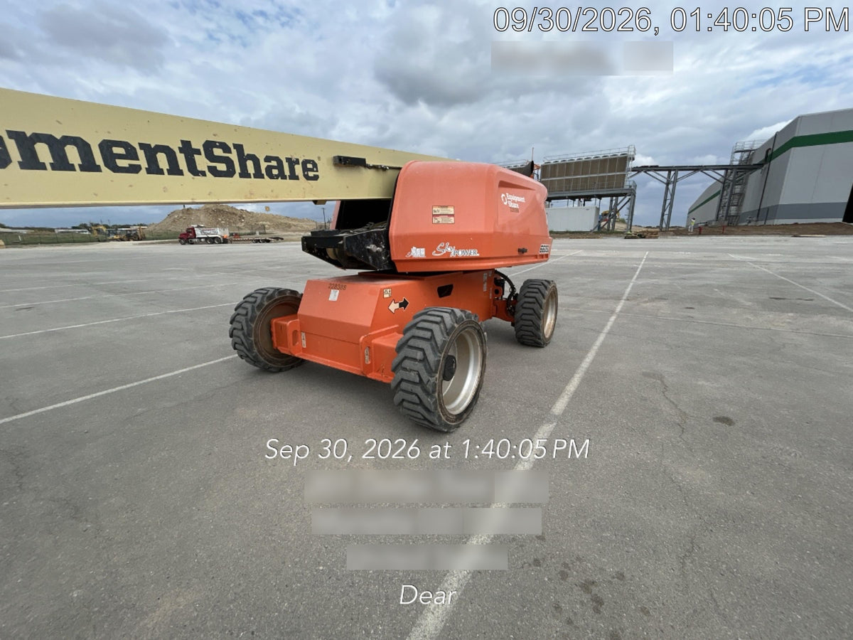 2022 JLG 660SJ