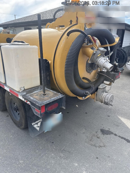 2022 Vac-Tron LP573XDT T4 Koehler Diesel Engine, 500 Gallon Debris Tank, x2 100 Gallon Water Tanks