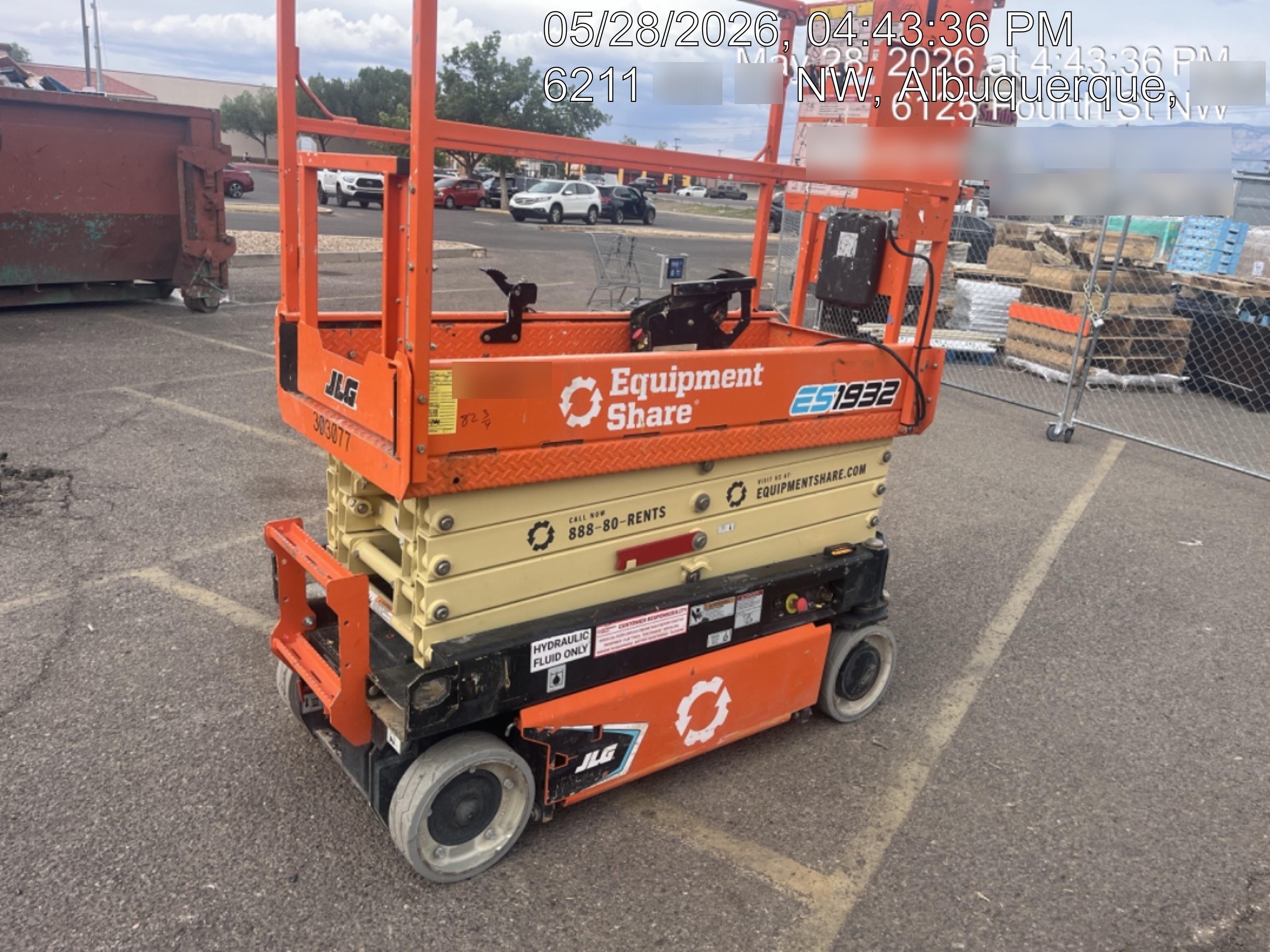 2023 JLG ES1932
