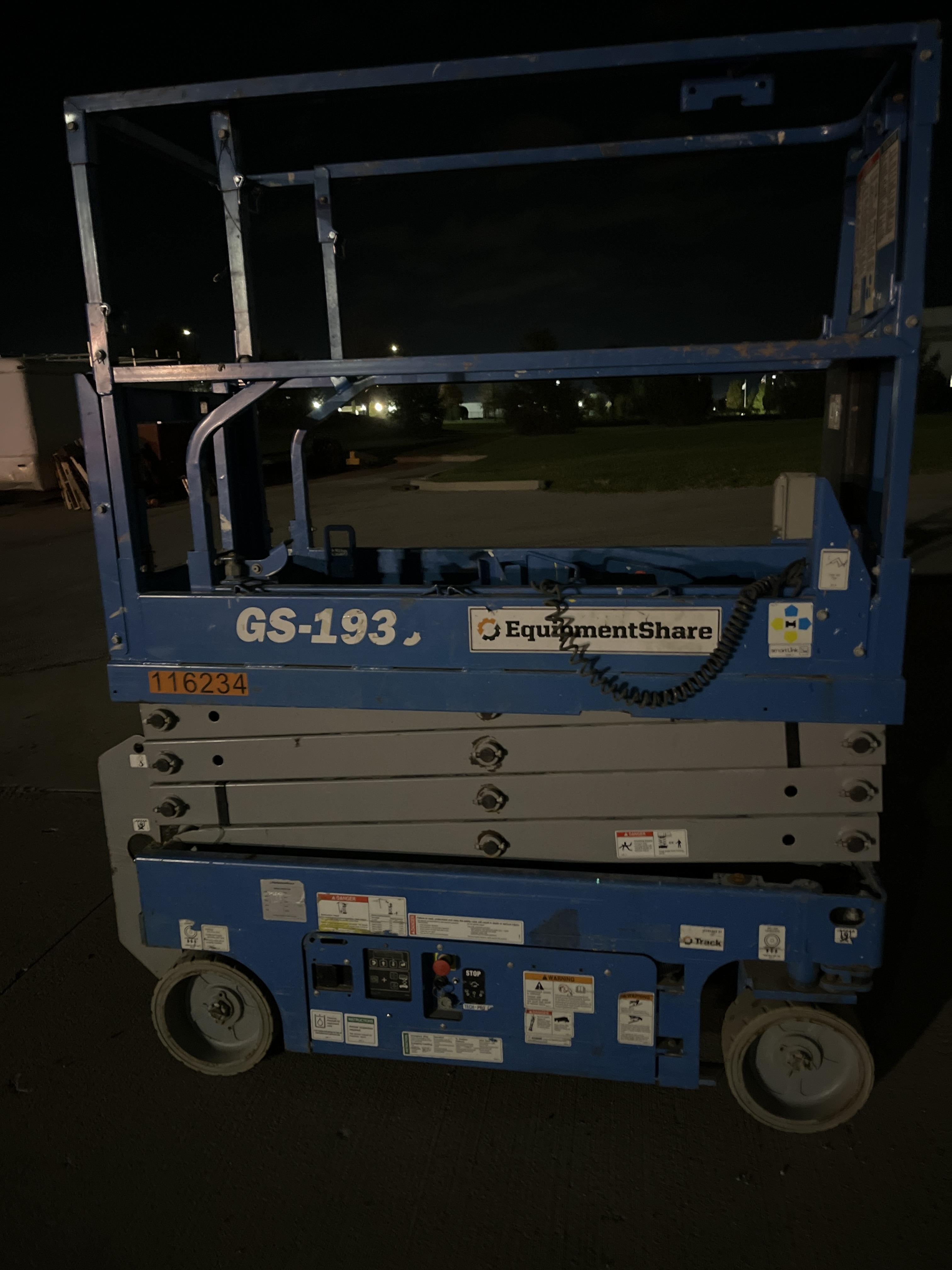 2020 Genie GS-1930 Solid Non Marking Tires, Beacon, Folding rails with half height swing gate