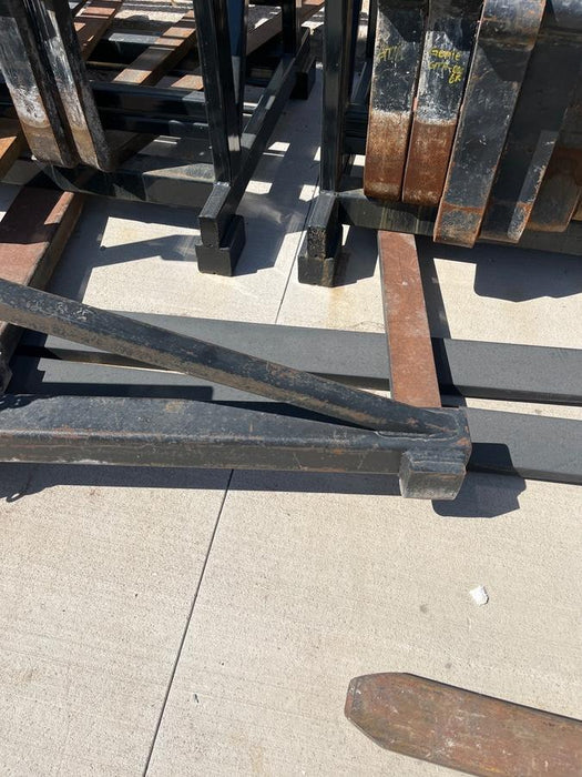 2020 ARROW MATERIAL HANDLING Fork Spreader