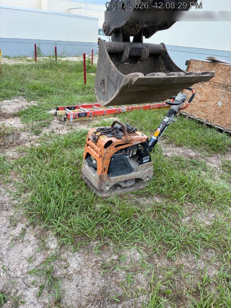 2023 Multiquip MVH158 Honda GX200, 17" Plate, Gas