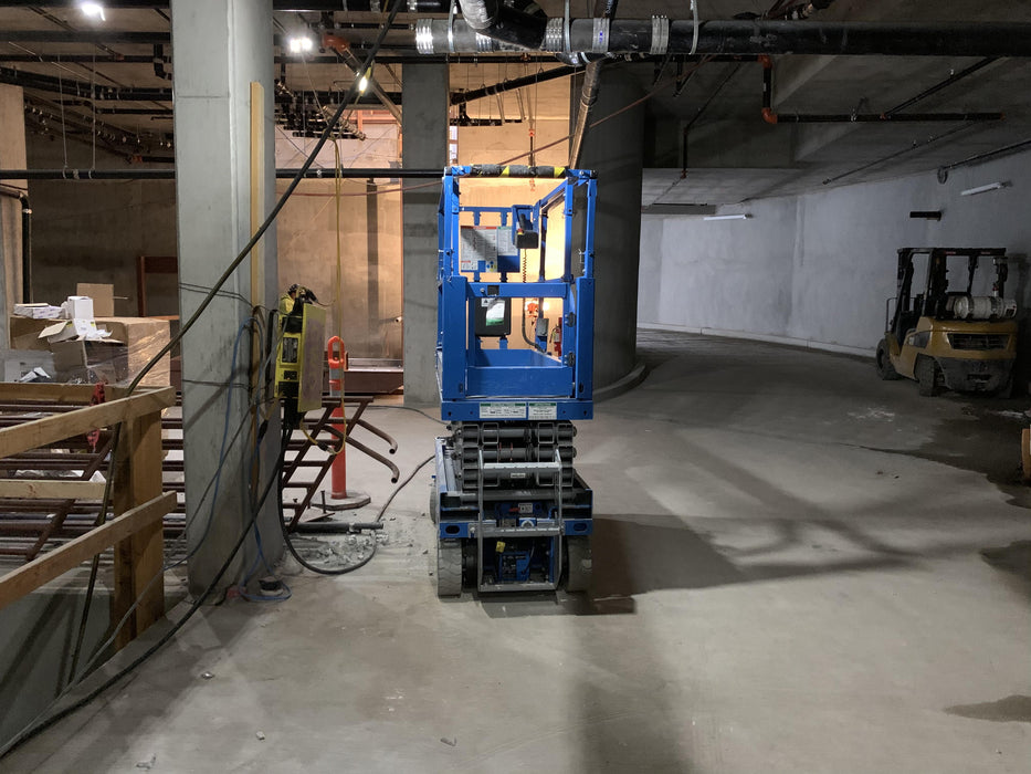 2020 Genie GS-1930 Solid Non Marking Tires, Beacon, Folding rails with half height swing gate, 800W Inverter