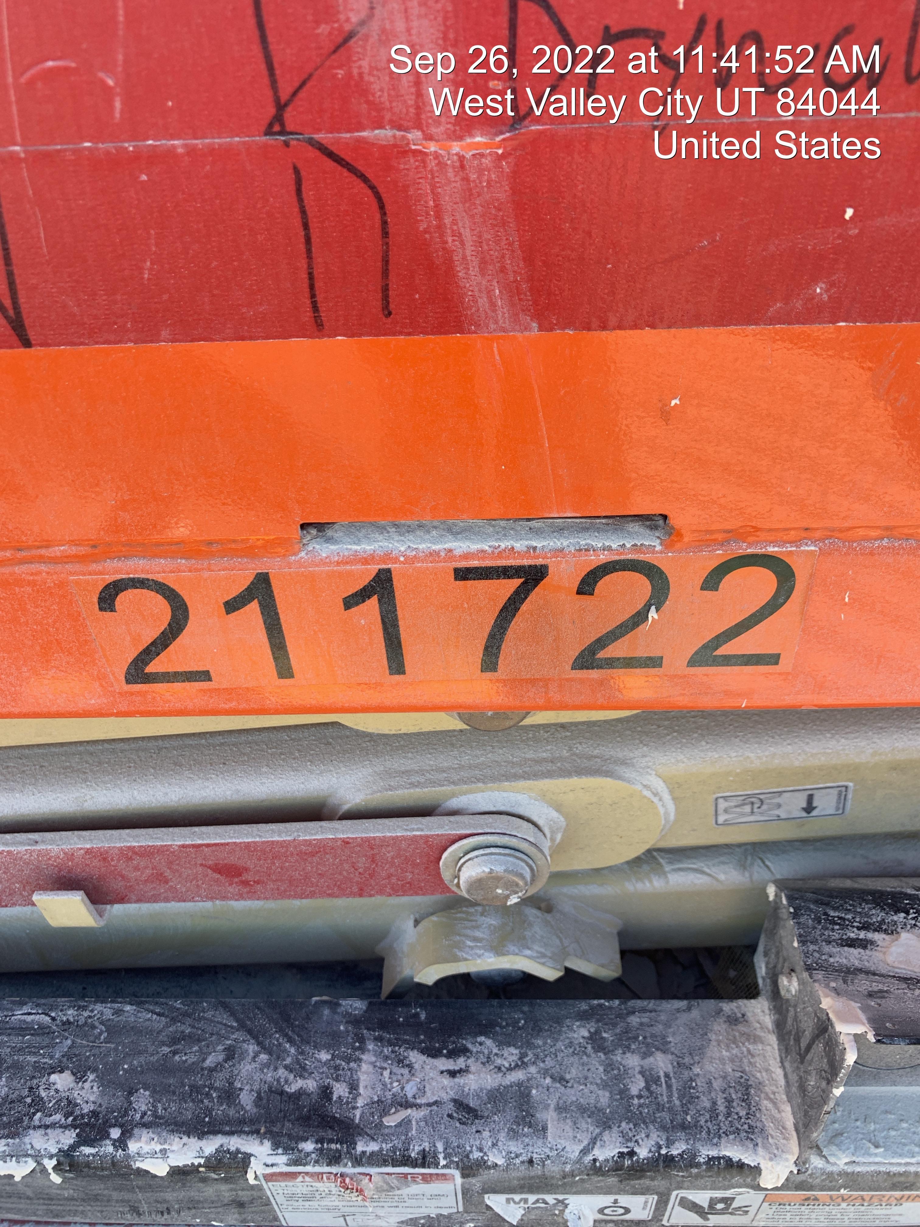 2022 JLG ES1330L