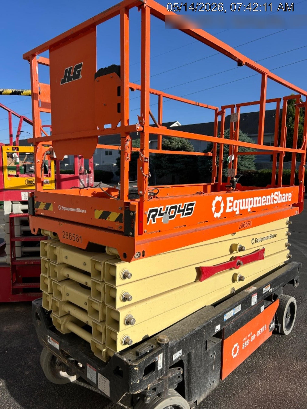 2022 JLG R4045
