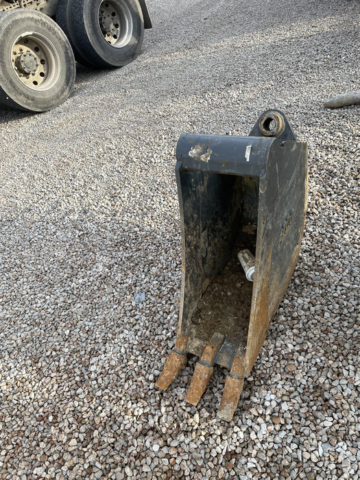 2020 TAG MANUFACTURING 18" Bucket - Tag