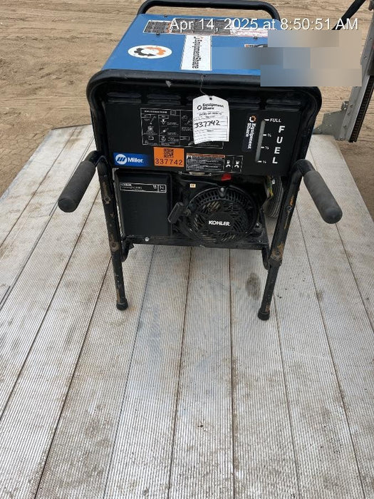 2023 Miller Electric Blue Star 185 Engine Driven Welder, Electric Start, 13 hp, Gas, 6,500 W Peak 907664