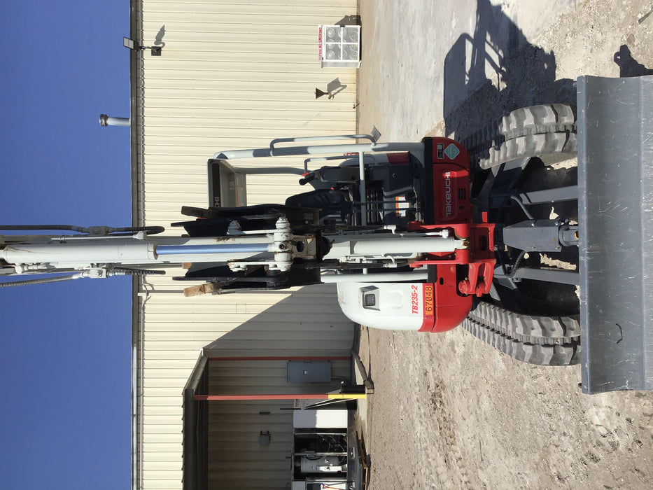 2020 TAKEUCHI TB235-2R