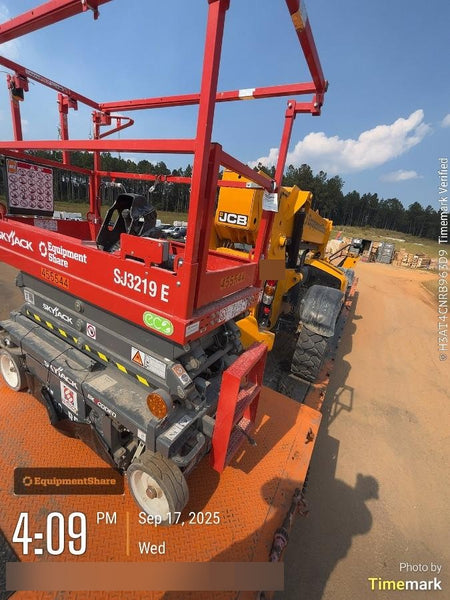 2024 Skyjack SJ3219 Electric Drive, Sld NM Tires, DBcns, RFRails, Power to Platform, T3 + Access Control
