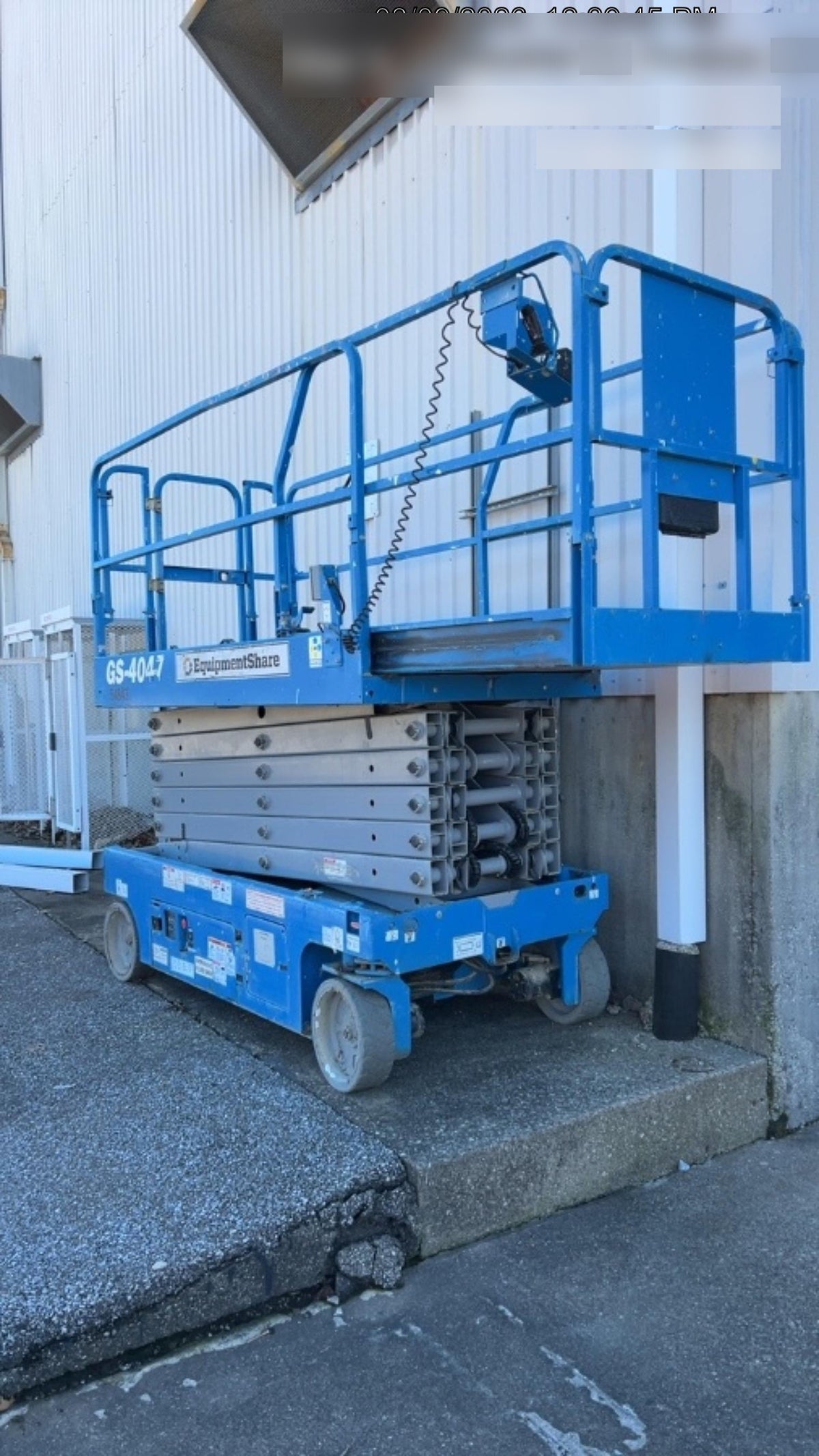 2019 Genie GS-4047 Folding rails with half height swing gate