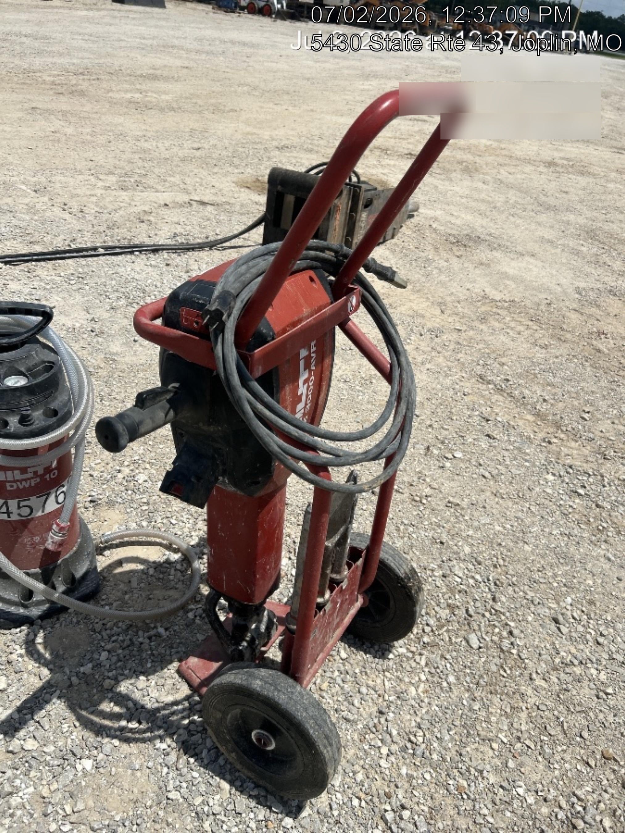 2020 HILTI TE 3000-AVR