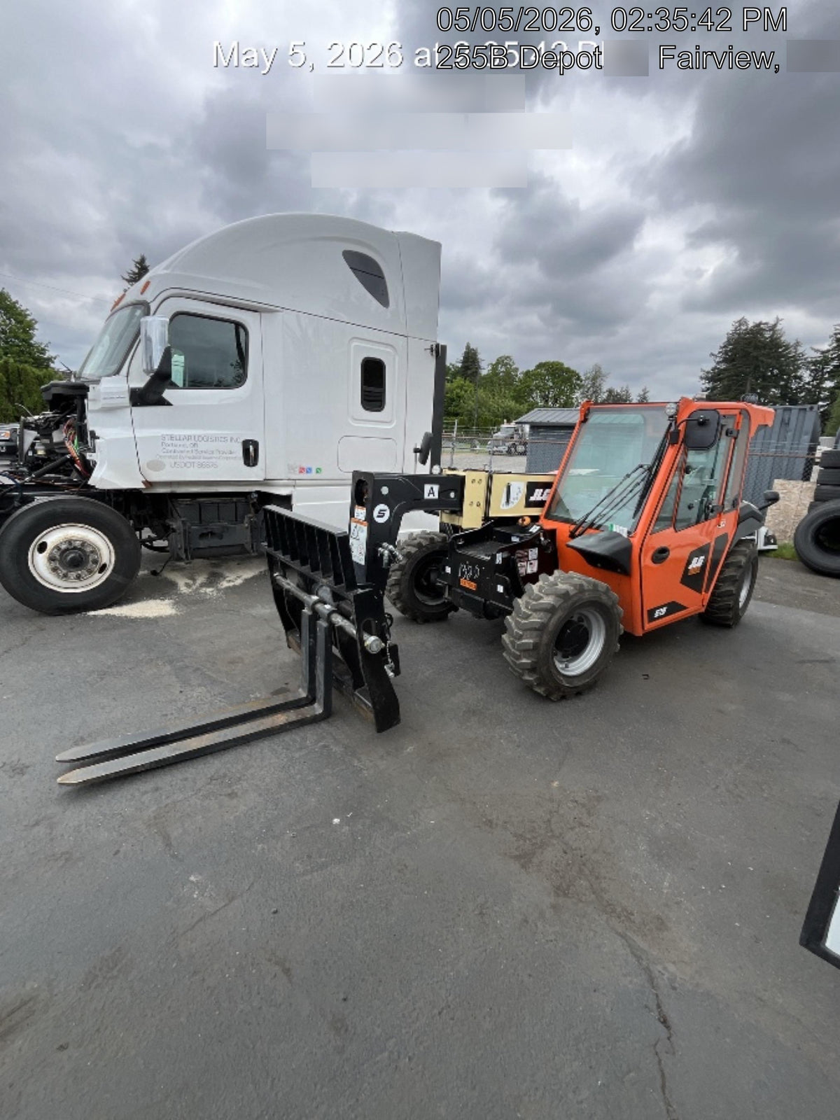 2025 JLG 519