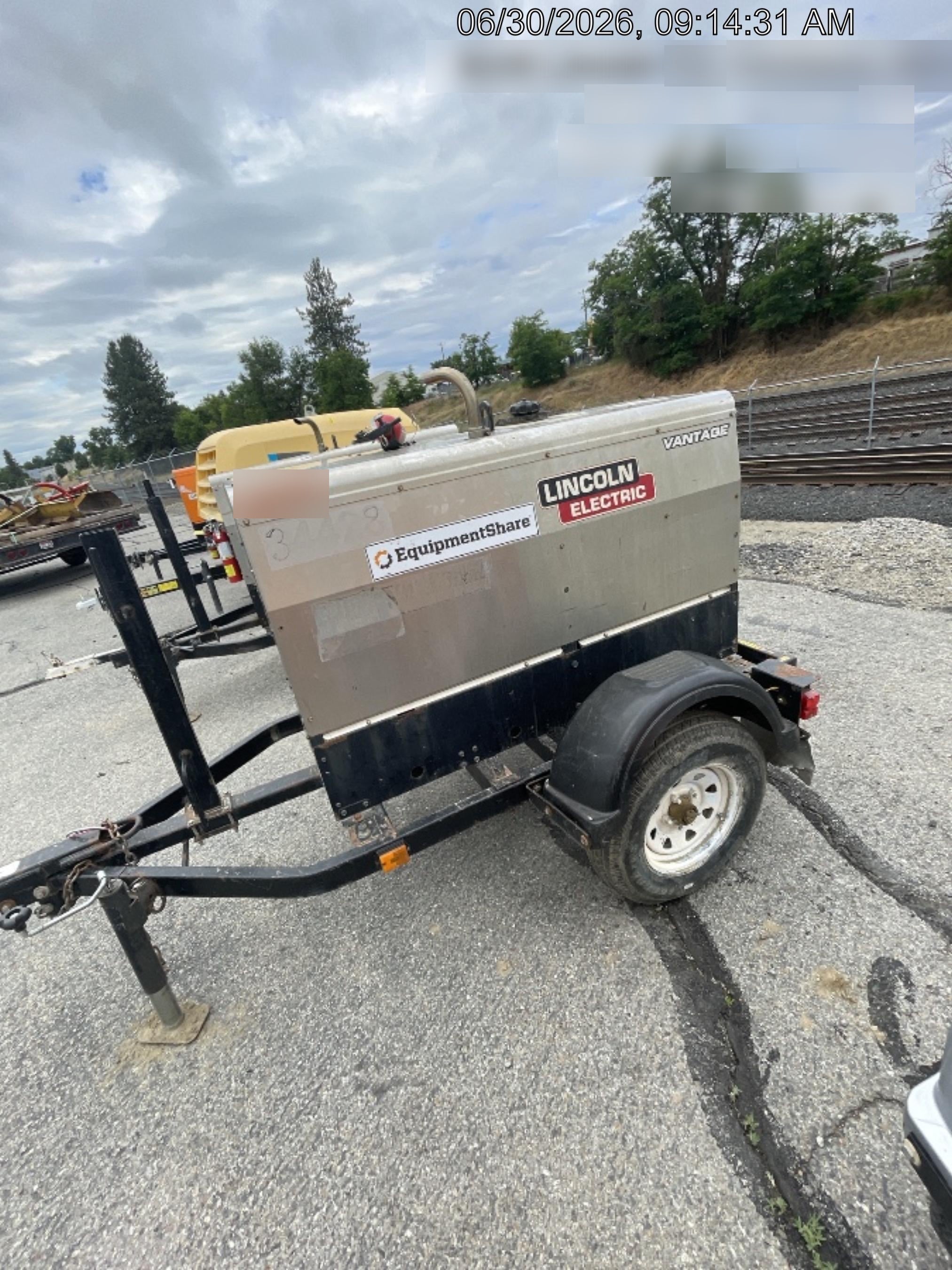 2019 Lincoln Electric Vantage 322 Welder Ready-Pak 3, Two wheel trailer, Fender and Light kit, Cable Rack