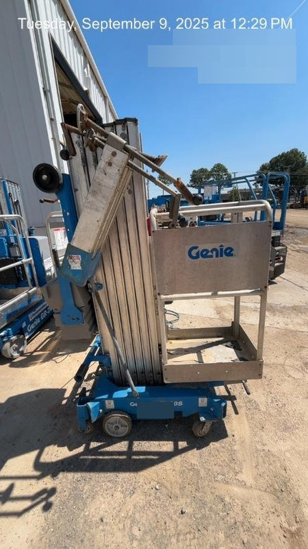 2018 GENIE AWP-30S
