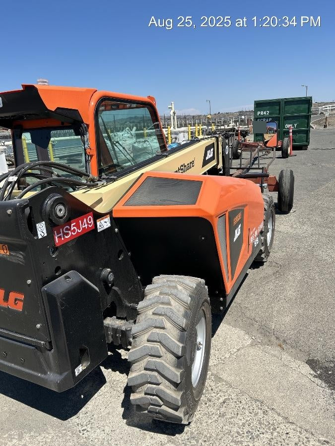 2025 JLG 519
