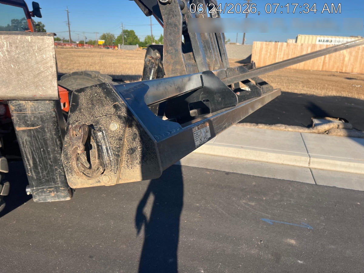 2024 JLG 100275853