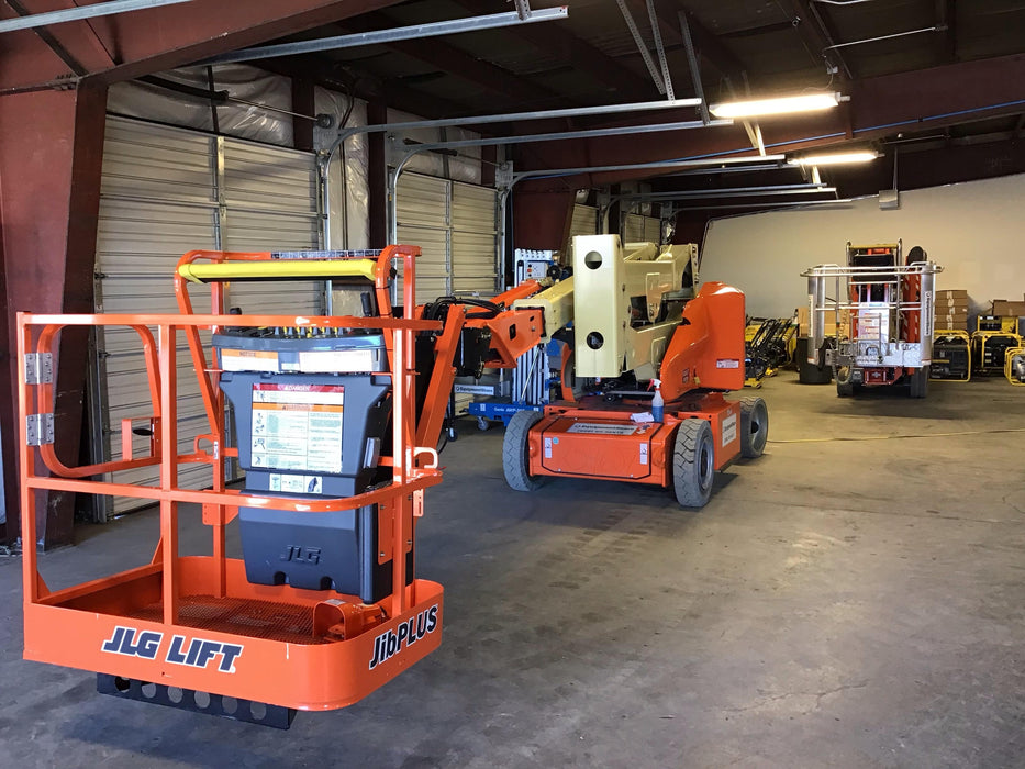 2019 JLG E400AJPN