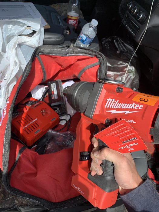 2021 MILWAUKEE 2867-22