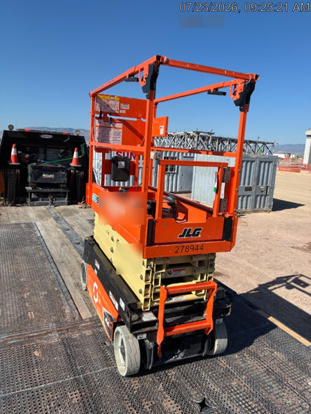 2022 JLG ES1932