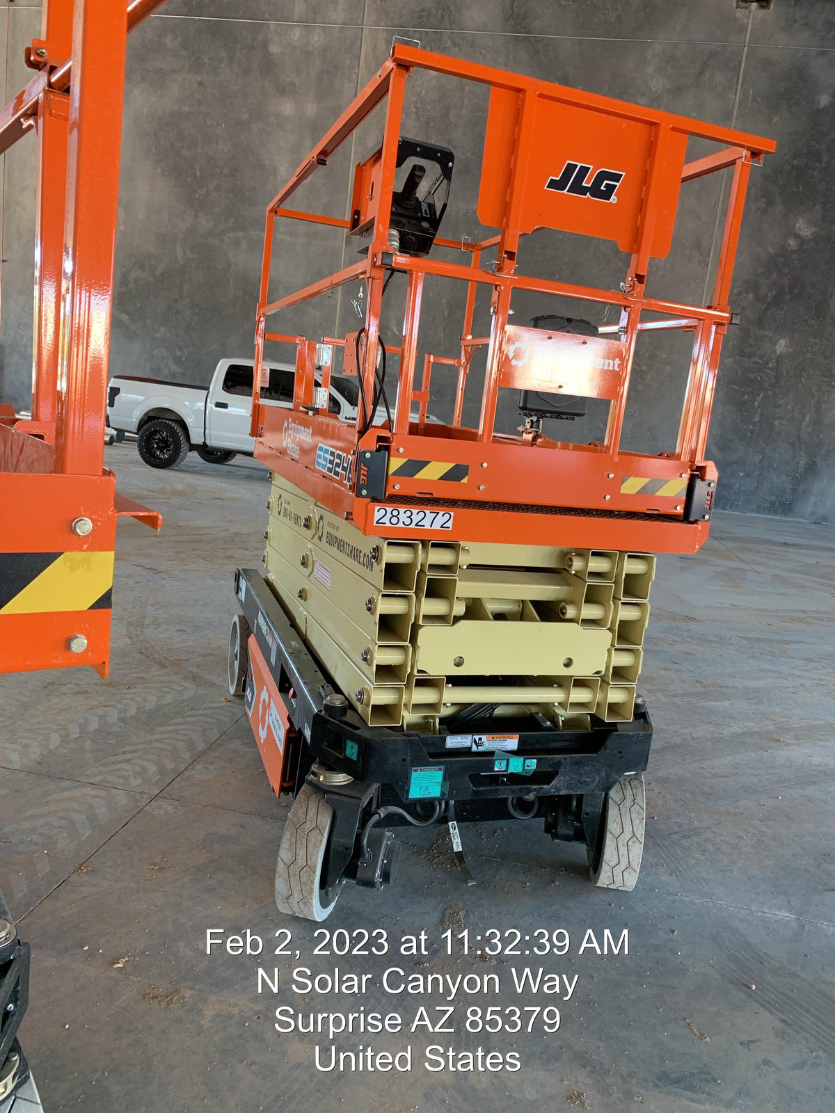 2022 JLG ES3246