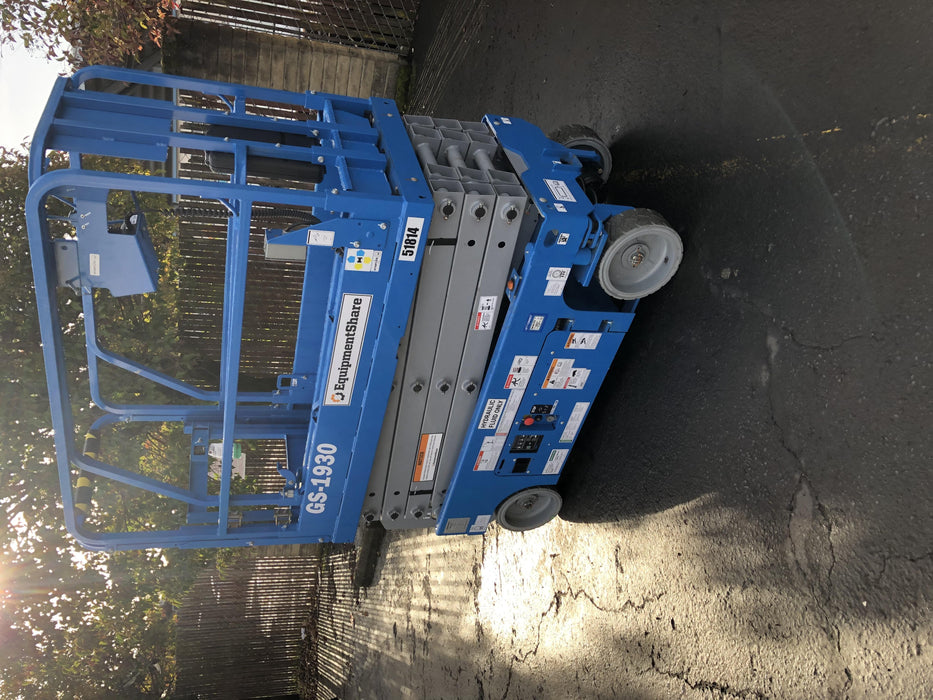 2019 Genie GS-1930 Half Height Swing Gate, 800W Inverter