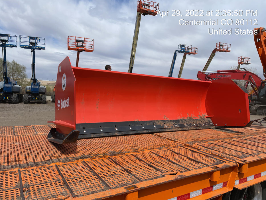 2021 BOBCAT Snow Pusher 120