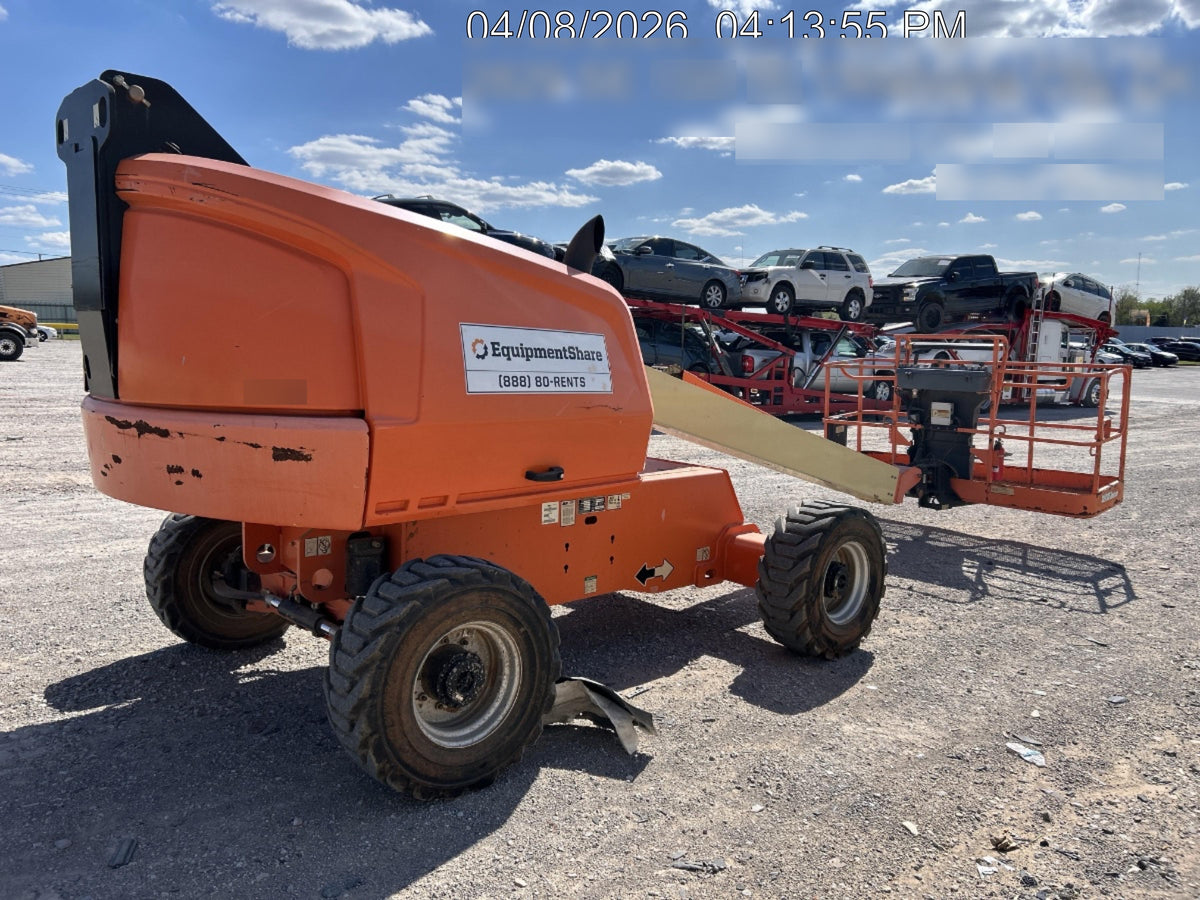 2019 JLG 400S