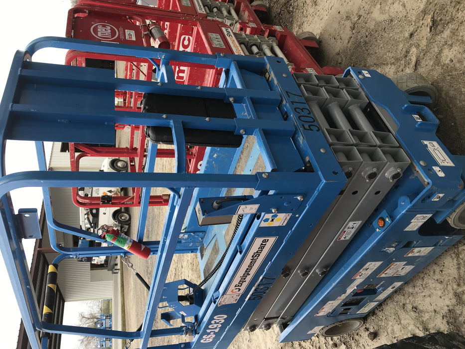 2019 Genie GS-1930 Fixed Rails with Chain Entry