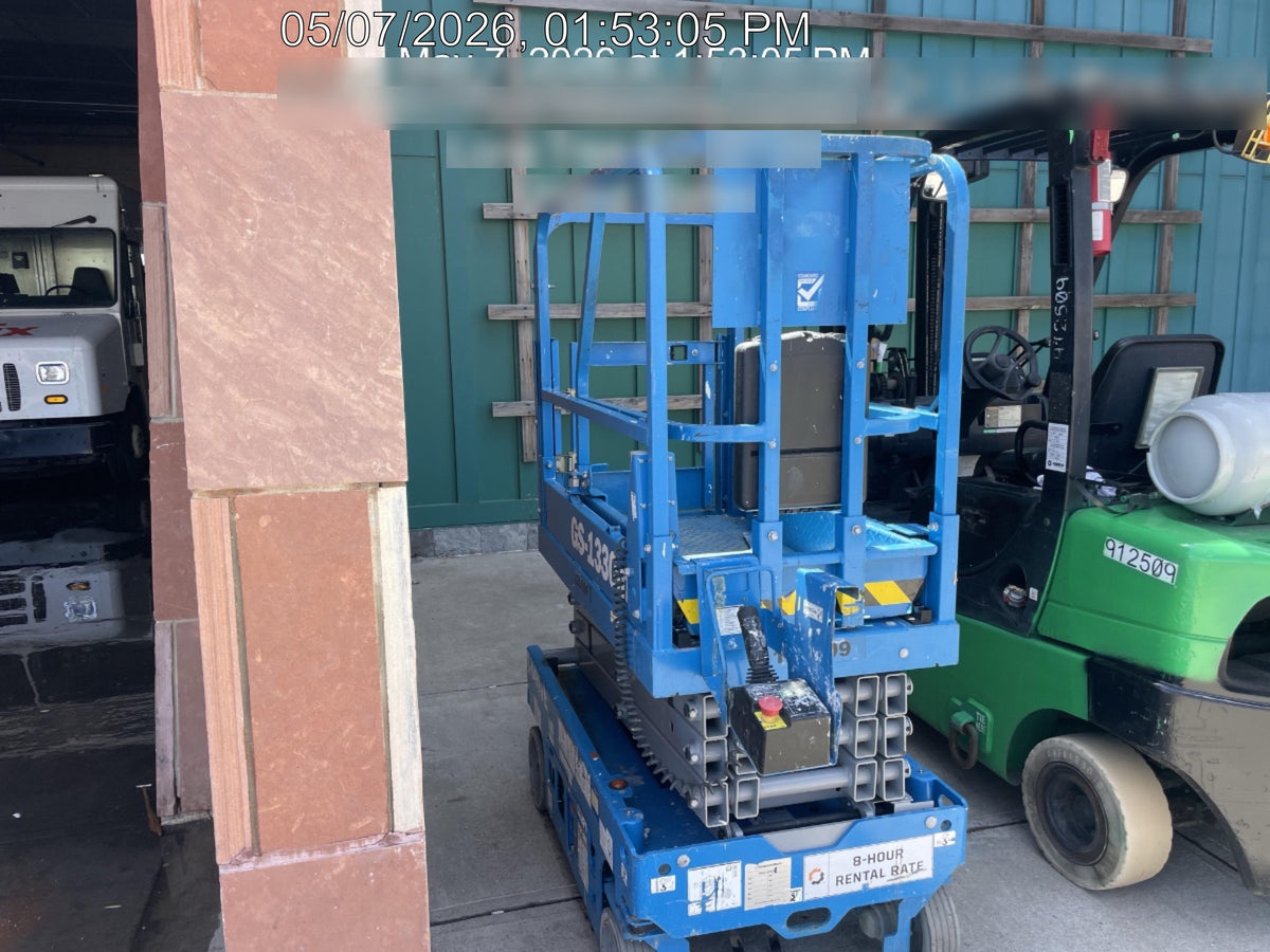 2021 GENIE GS-1330m