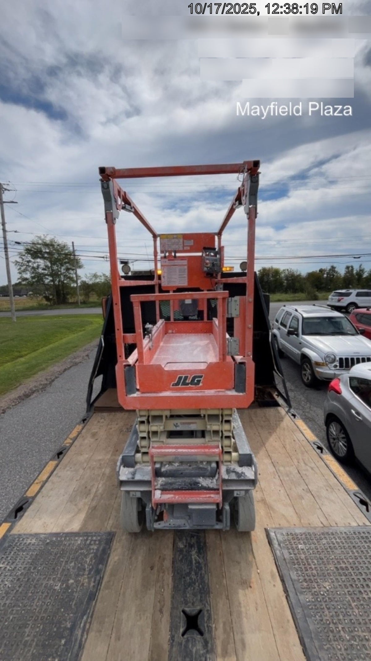2022 JLG ES1932