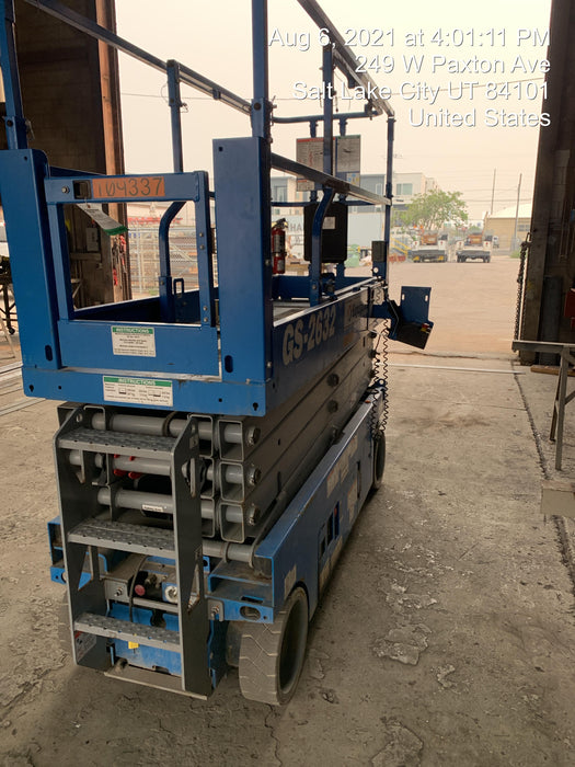 2020 Genie GS-2632 Solid NM Tires, Folding Rails with Half-Height Swing Gate, Beacon