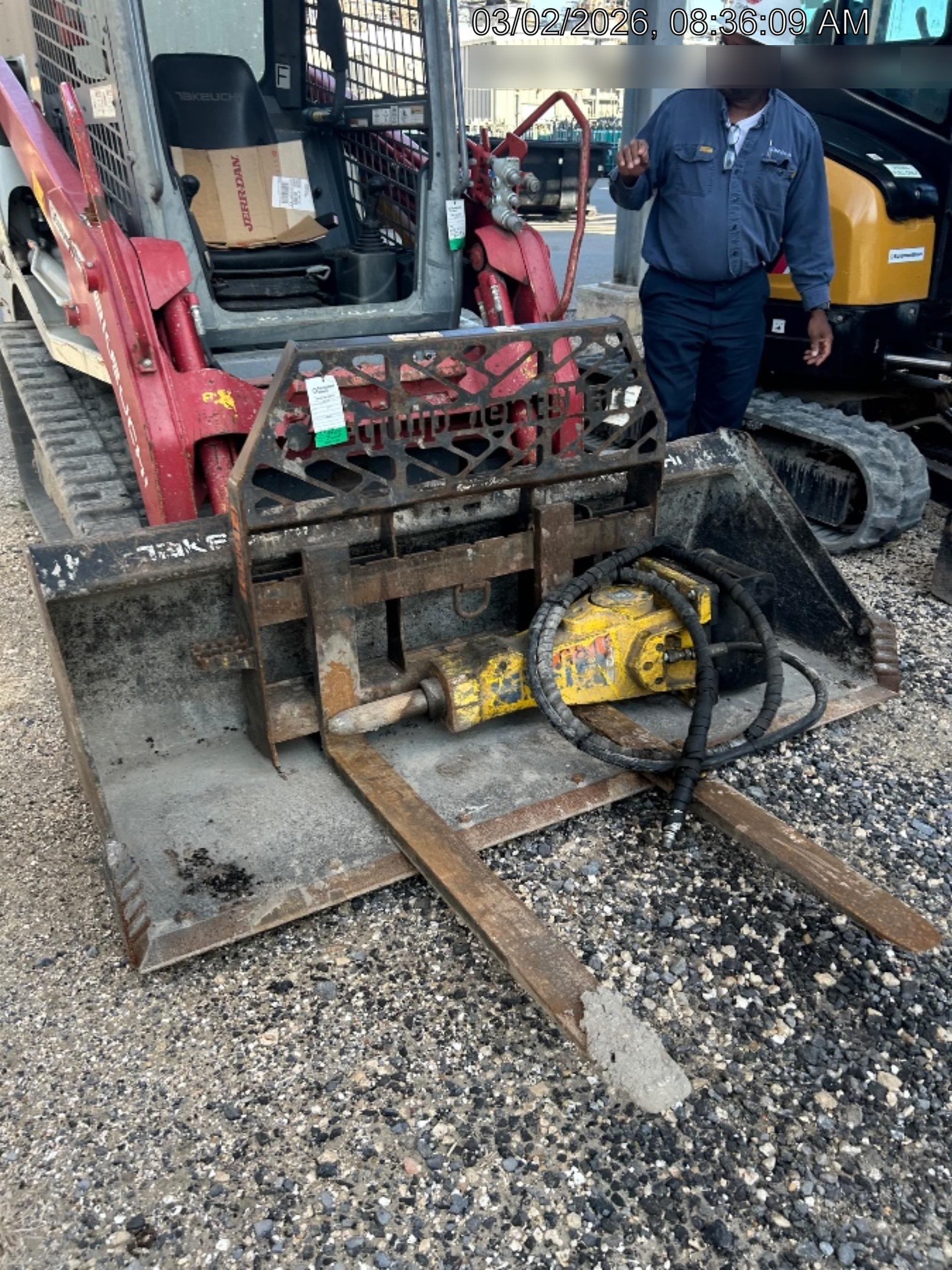 2020 WOODS 48" Pallet Forks