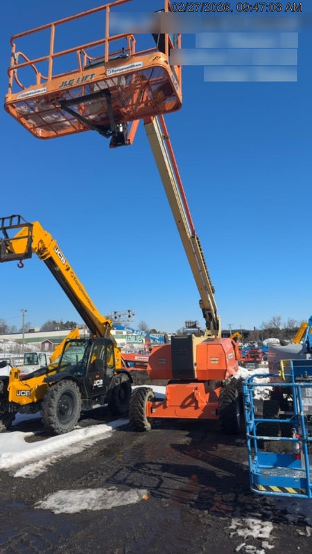 2020 JLG 800AJ