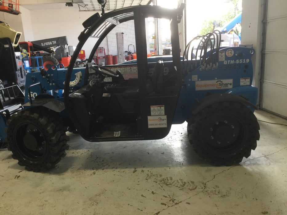 2017 GENIE GTH-5519