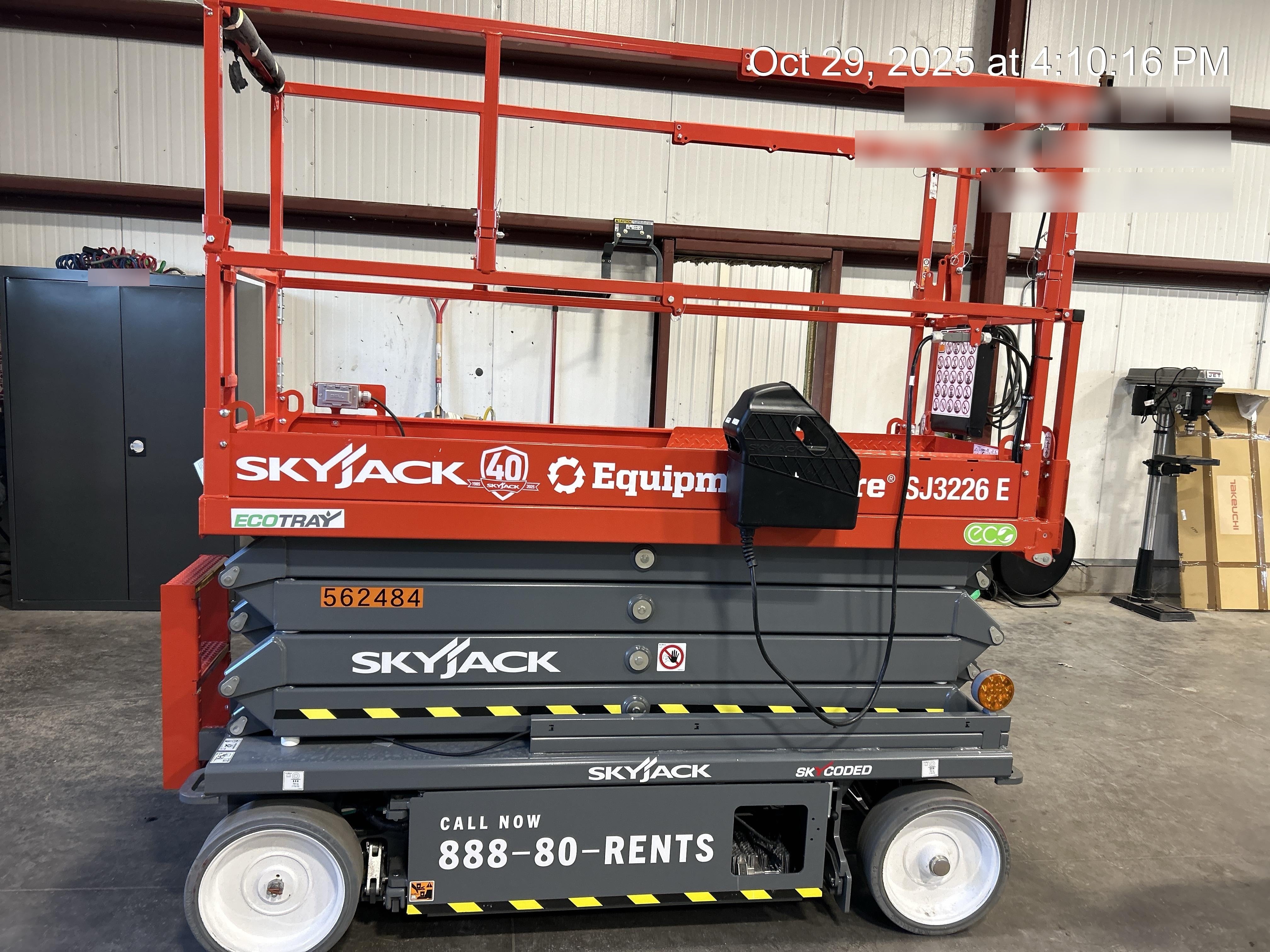 2025 SKYJACK SJ3226