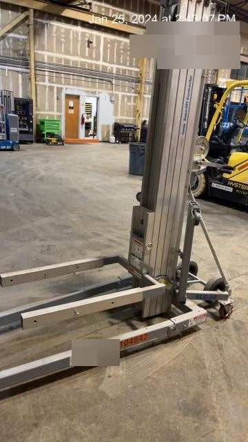 2020 GENIE SLC-24