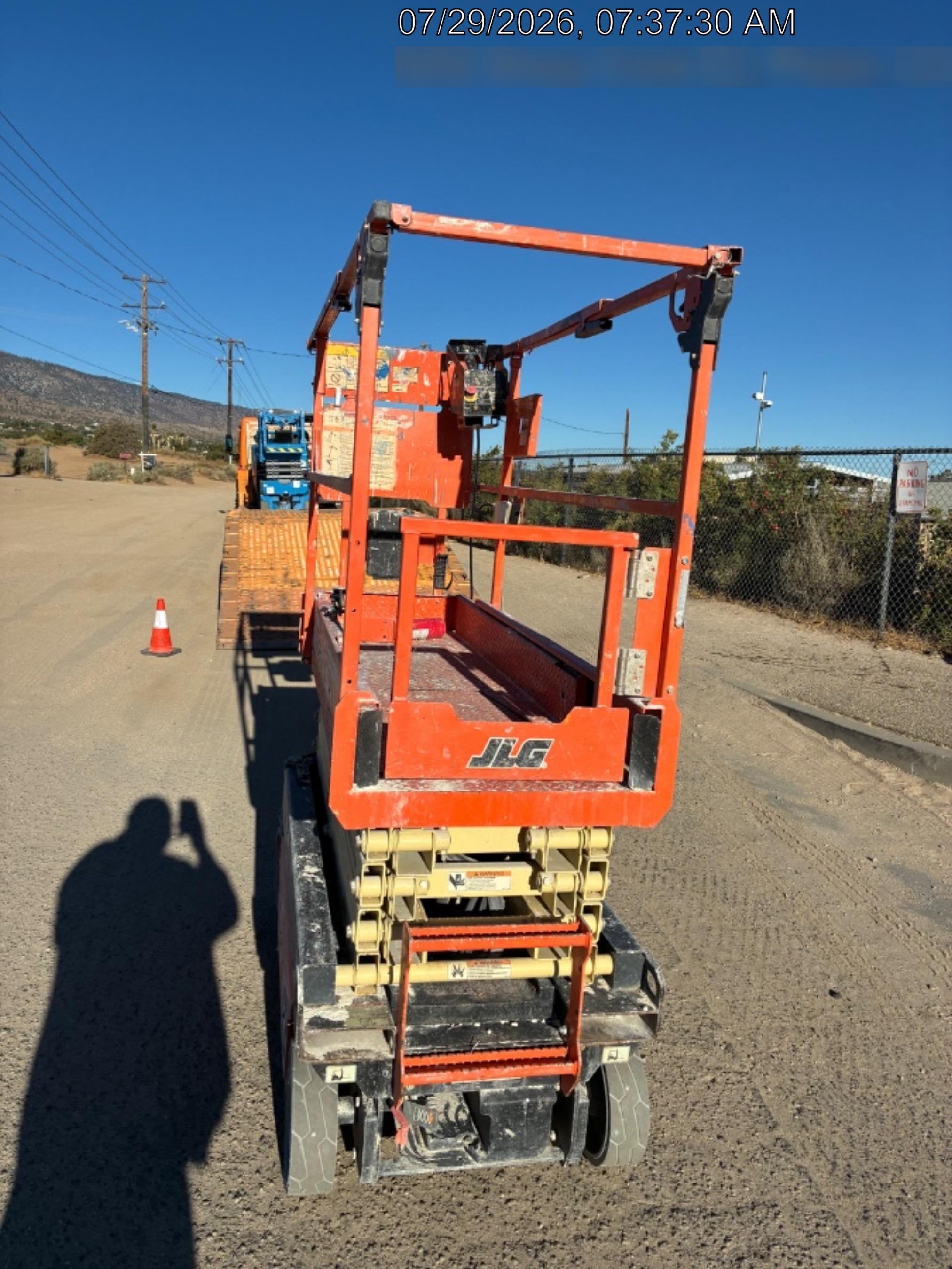 2022 JLG ES1932