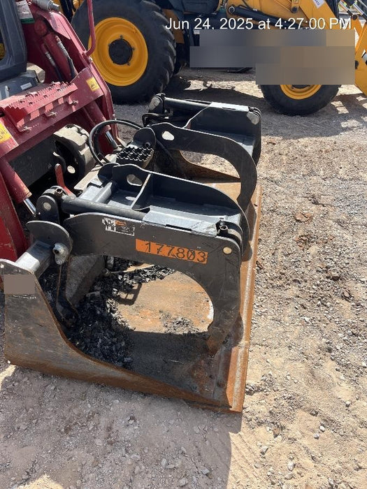 2021 PALADIN 76" Scrap Grapple Bucket - Paladin