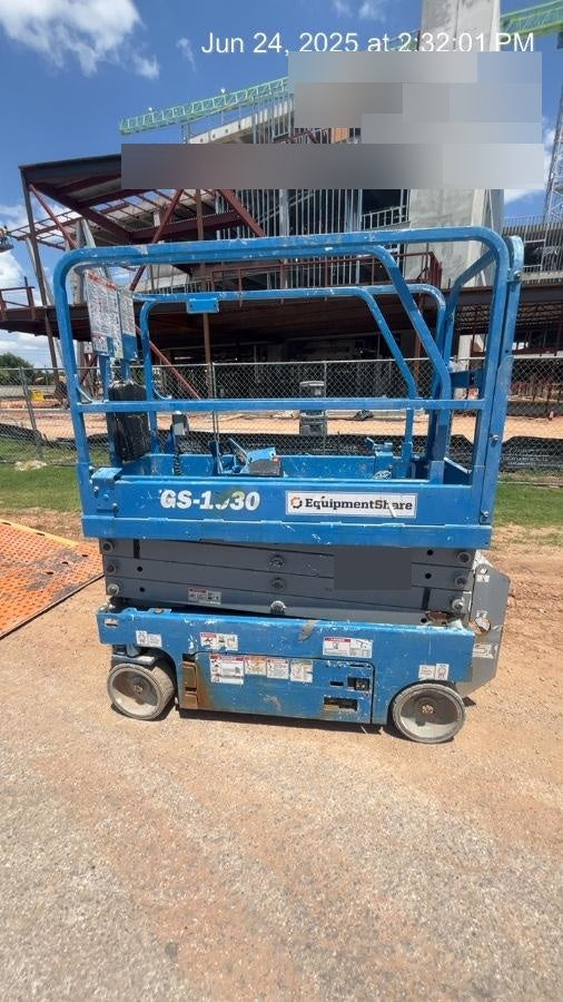 2020 Genie GS-1930 Solid Non Marking Tires, Beacon, Folding rails with half height swing gate