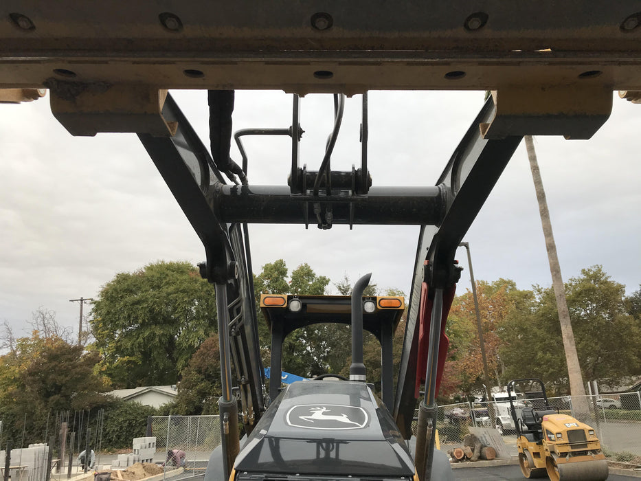 2020 JOHN DEERE 210LEP