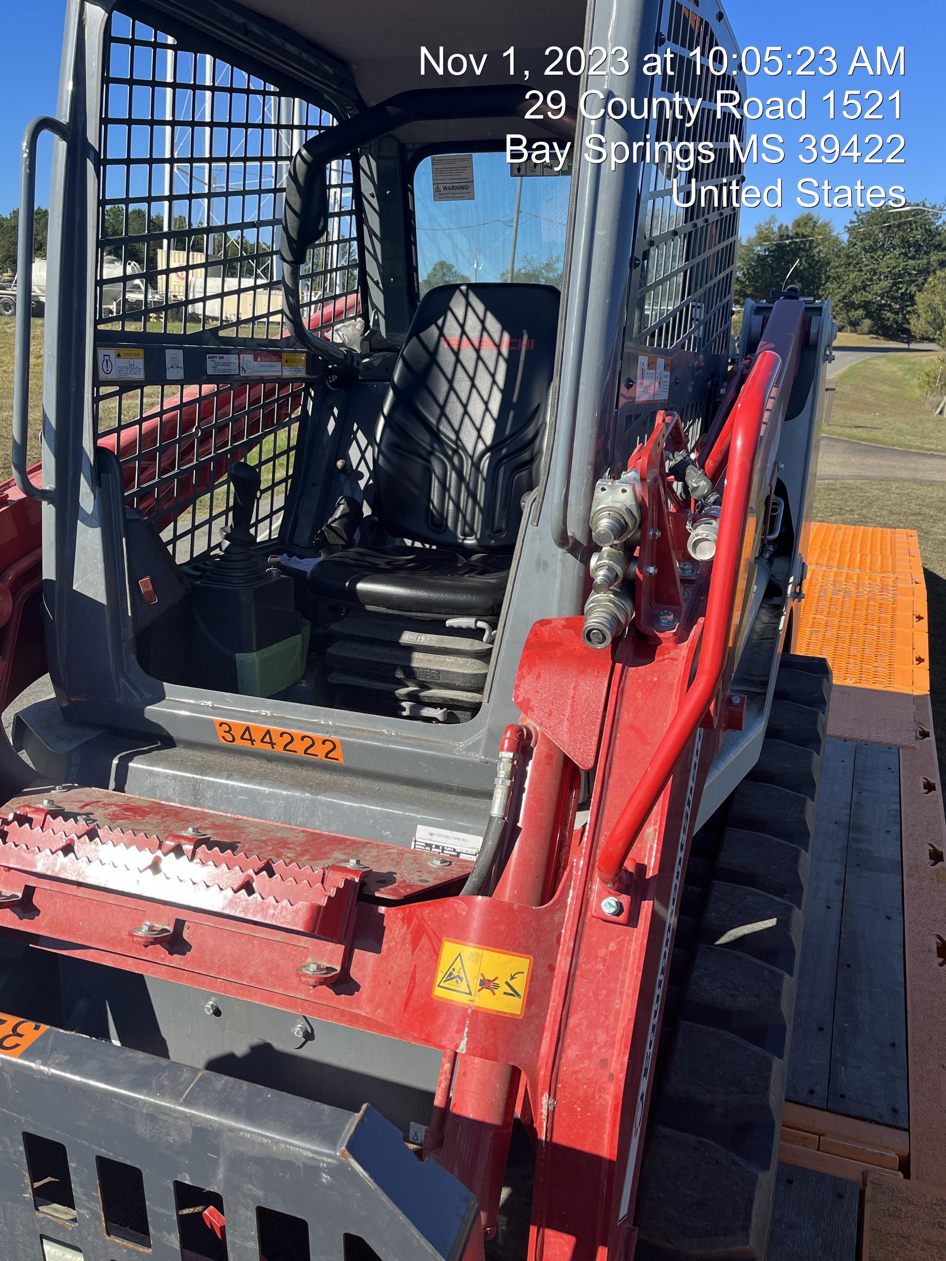 2023 TAKEUCHI TL8R2-R