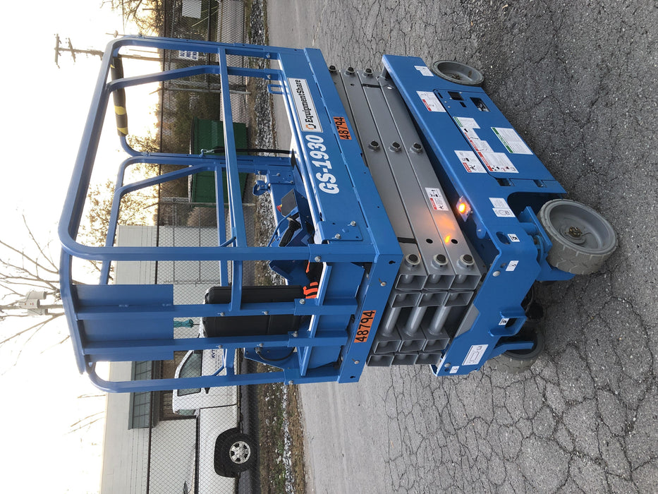 2019 Genie GS-1930 Fixed Rails with Chain Entry