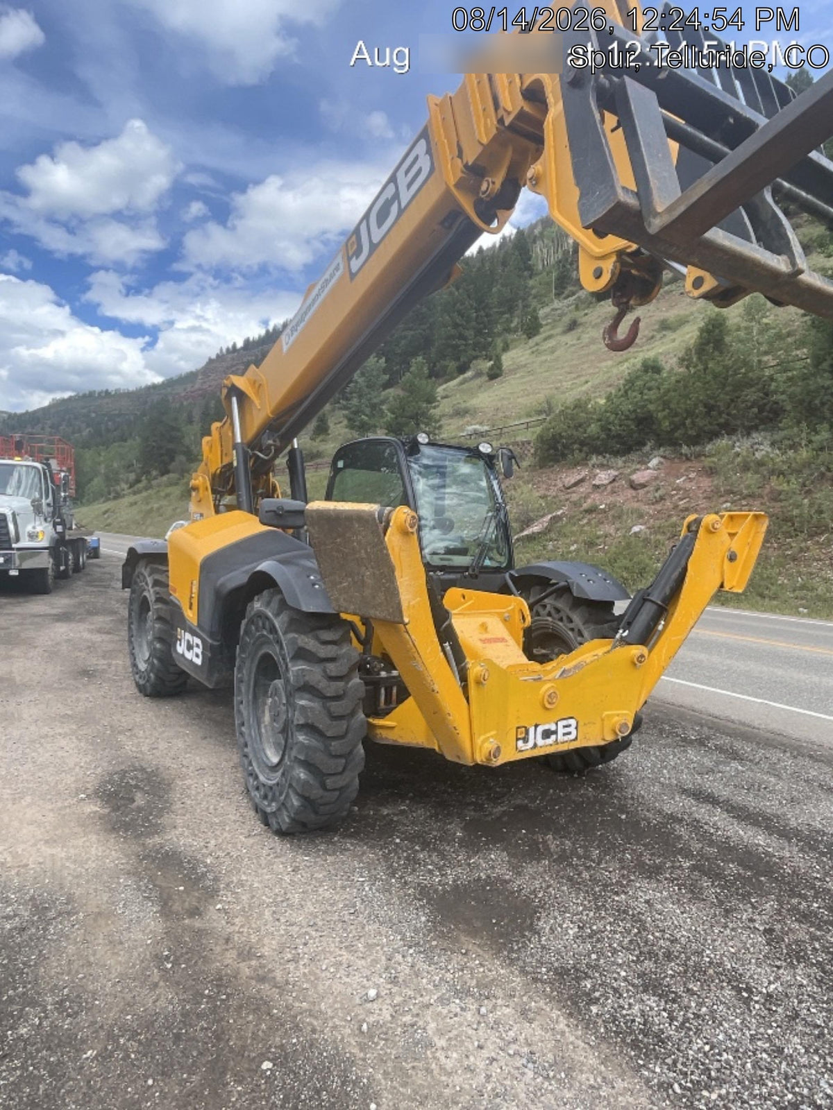 2019 JCB 512-56 Enclosed Cab, 109 HP, Solid Tires, Worklights, Beacon, Aux Hydraulics, Lifting Eye w/66" Carriage/60" Forks