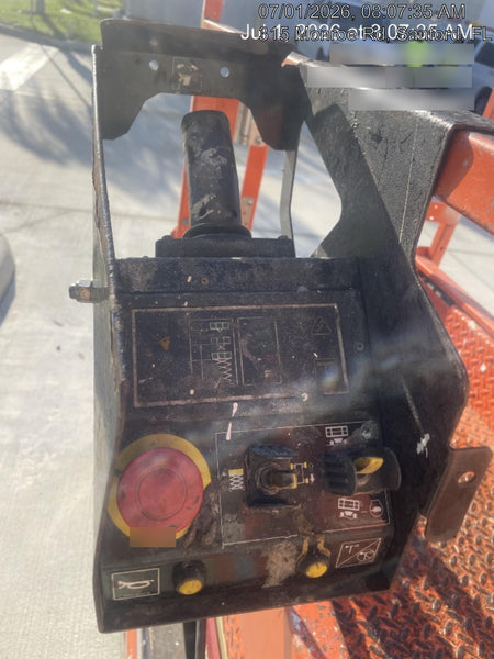 2022 JLG ES1932
