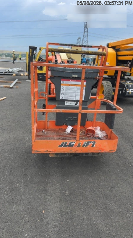 2019 JLG E400AJPN