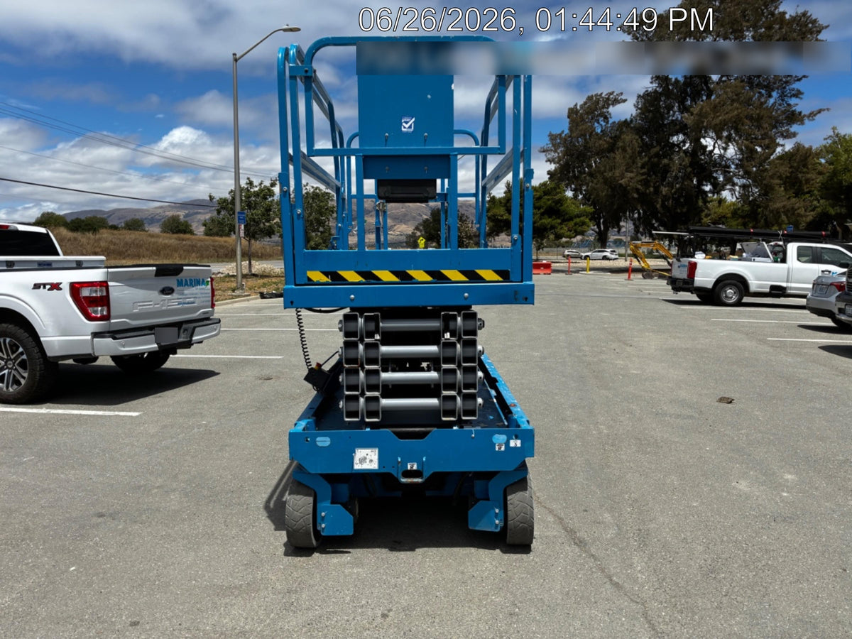 2022 GENIE GS-3246